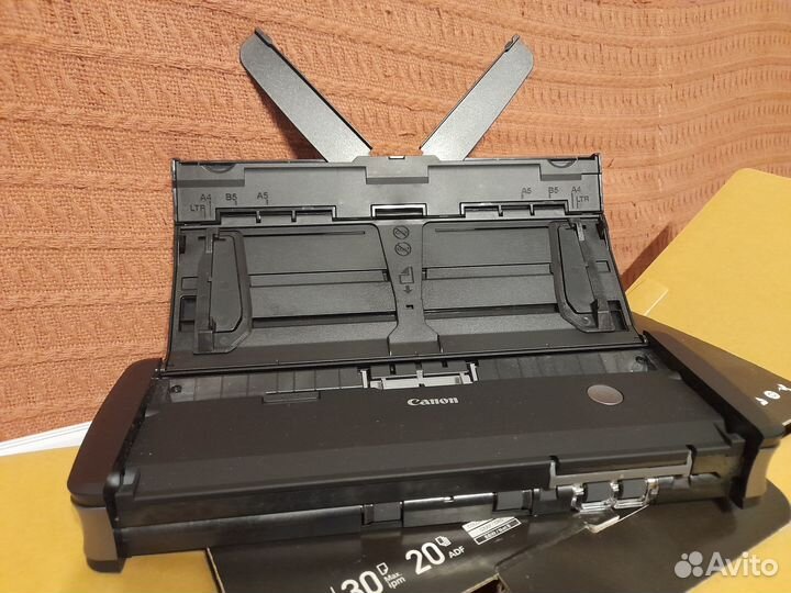 Сканер canon P-215II