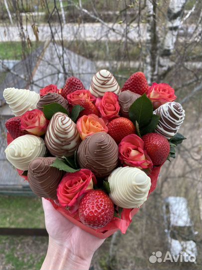 Сердце с клубникой