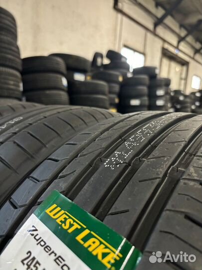 Westlake Zuper Eco Z-107 235/40 R18 95W