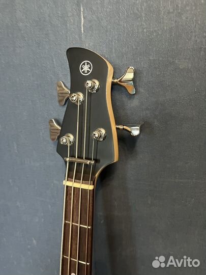 Бас гитара yamaha trbx174