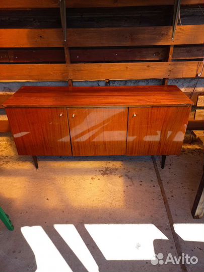 Тумба под тв, Ретро