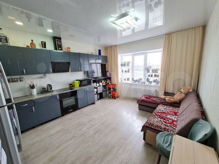 3-к. квартира, 72 м², 6/9 эт.