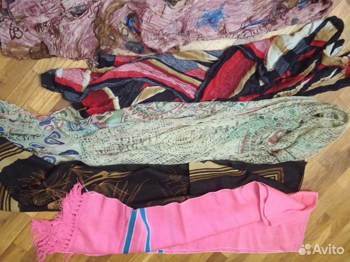 Шарфы и платки