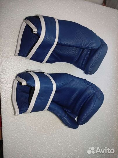 Перчатки для единоборств