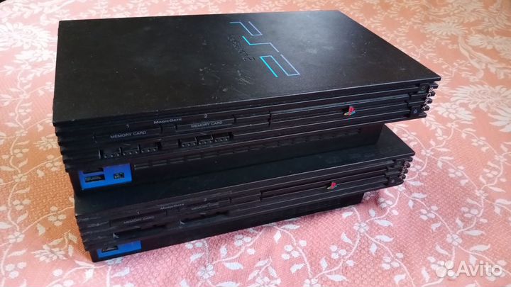 Игровые приставки Sony PS1 и Sony PS2
