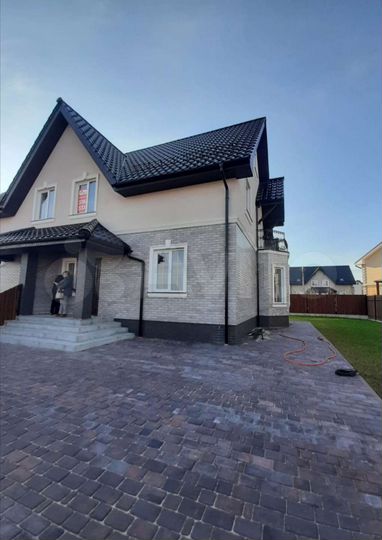 Таунхаус 157 м² на участке 4 сот.