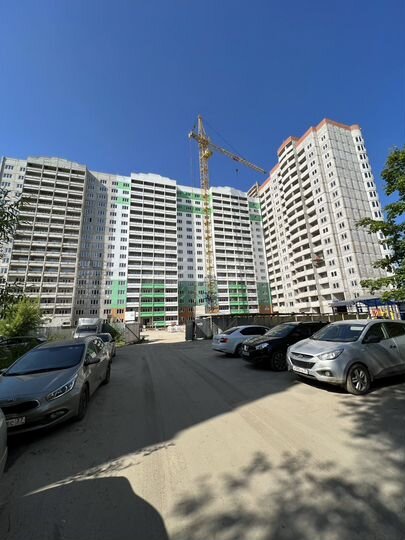 3-к. квартира, 83,7 м², 1/17 эт.