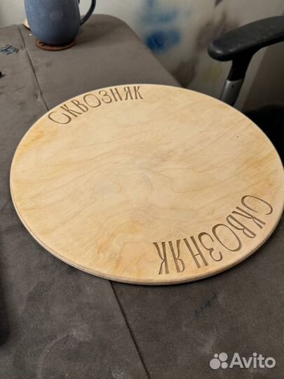 Поднос для выноса блюд с логотипом