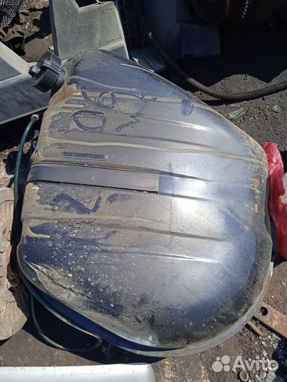 Бензобак ваз 2106