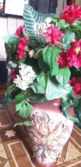 Ваза напольная декоративная с цветами, высокая