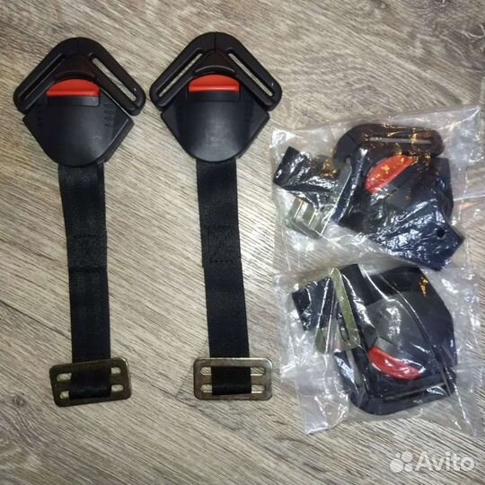Замок для пятиточечных ремней автокресла