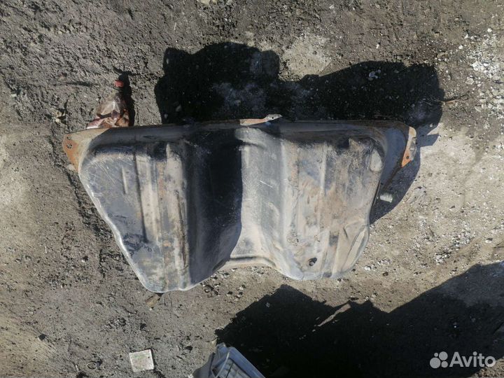 Топливный бак Toyota Caldina