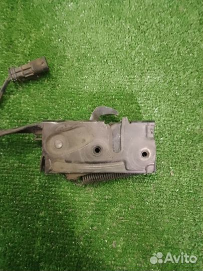 Замок капота volvo s90