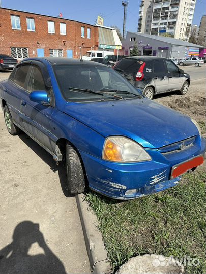 В разборе Киа рио 2 Kia rio 2