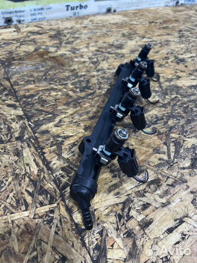 Рампа форсунки в сборе CWV Шкода Рапид NH3 рест