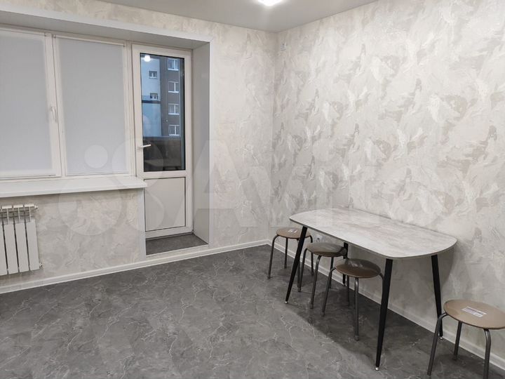 2-к. квартира, 57 м², 2/9 эт.