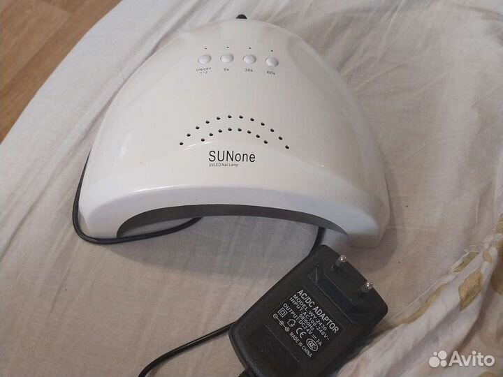 Лампа для сушки ногтей