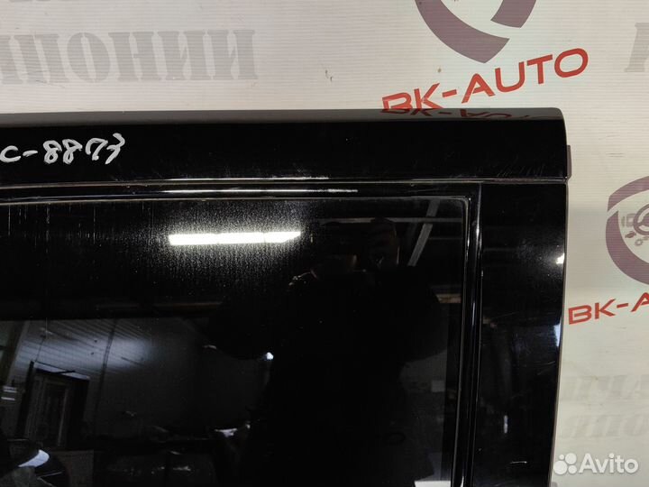 Дверь задняя правая Cadillac Escalade GMT900