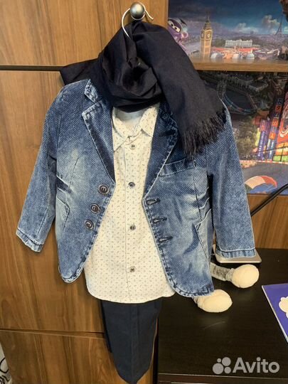 Костюм на мальчика 98 новый