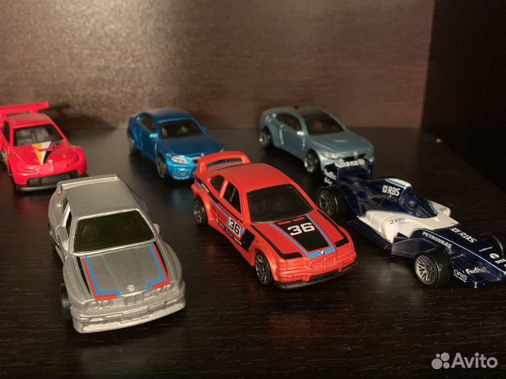 Машинки hot wheels bmw