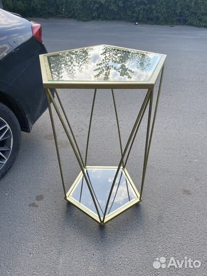 Выкатной стол под торт