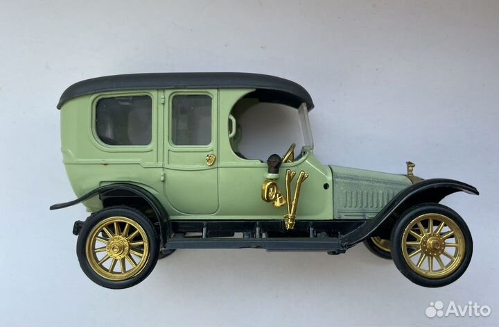 Руссо-Балт Лимузин