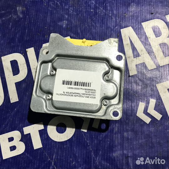 Блок управления airbag Volkswagen Transporter T5