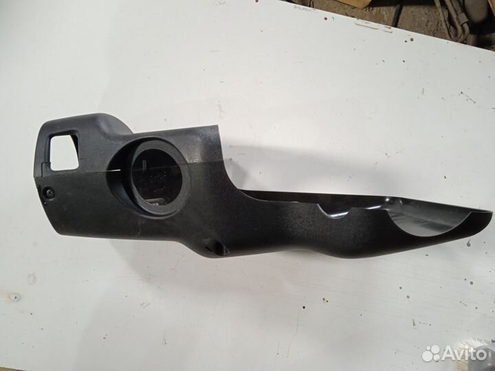 Кожух рулевой колонки Chevrolet Niva