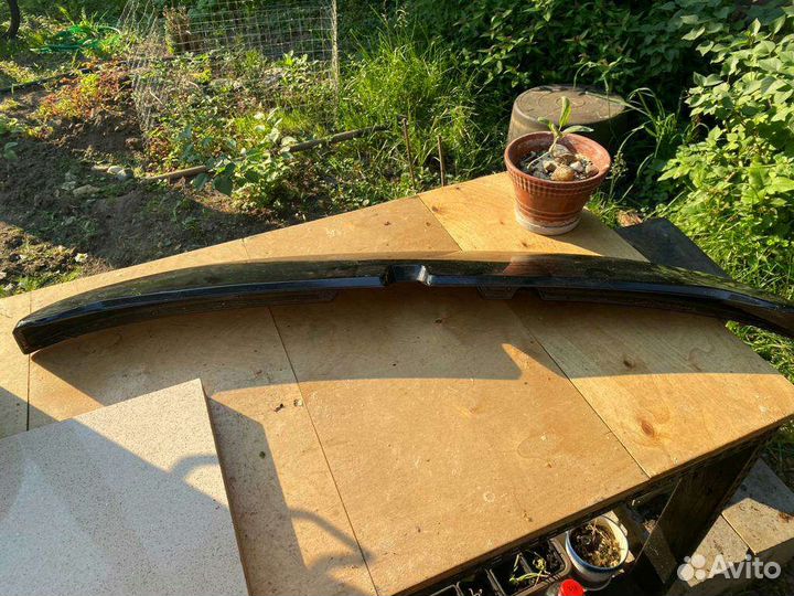 Спойлер для nissan tiida с 11