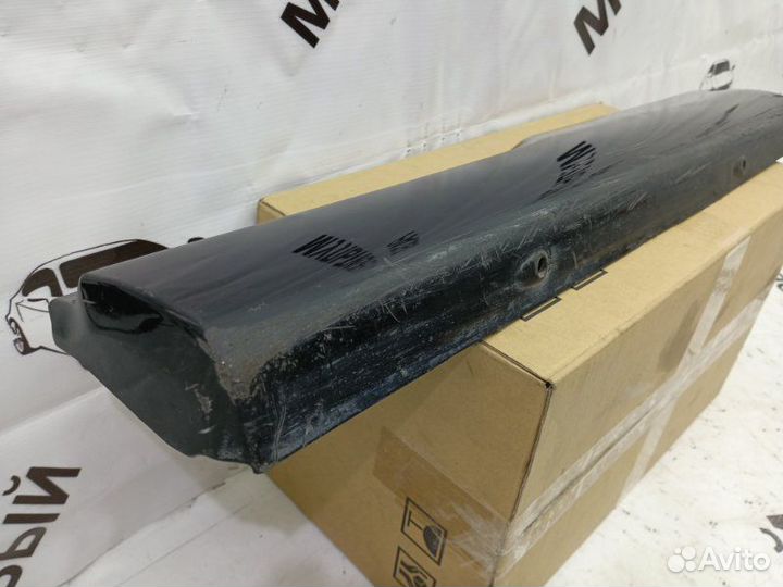 Молдинг двери задний левый Toyota Highlander 2 40