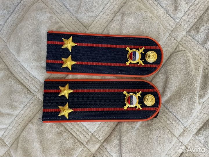 Продам комплект погон