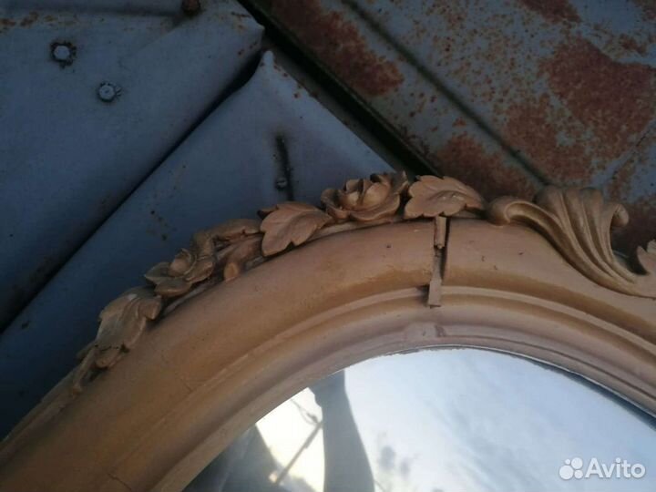 Старинное напольное зеркало