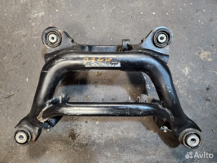 Балка заднего моста BMW M3 E46