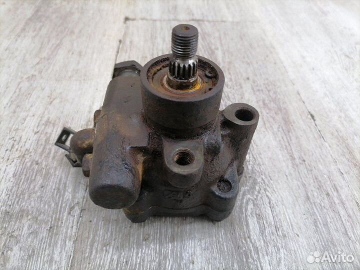 Насос гидроусилителя Nissan Maxima A33 VQ20DE 2004