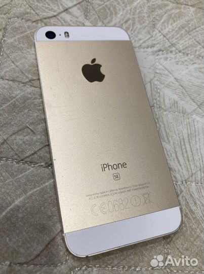 iPhone SE, 32 ГБ