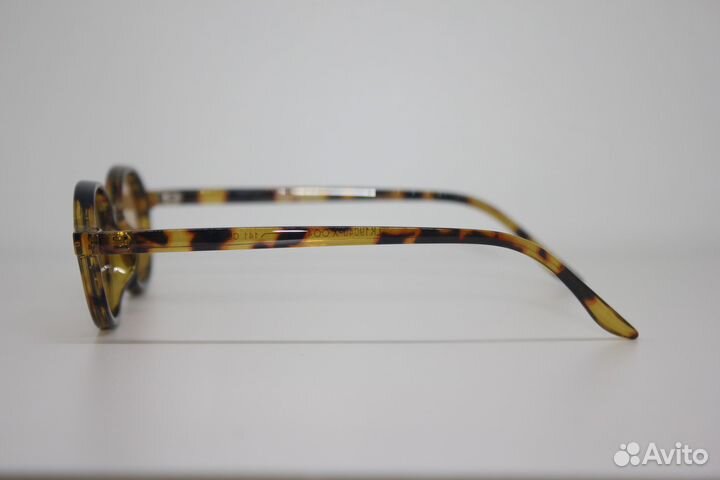 Солнцезащитные очки женские с поляризацией