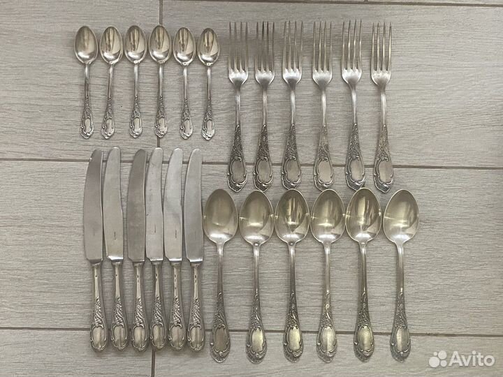 Серебряный столовый набор 875 пробы
