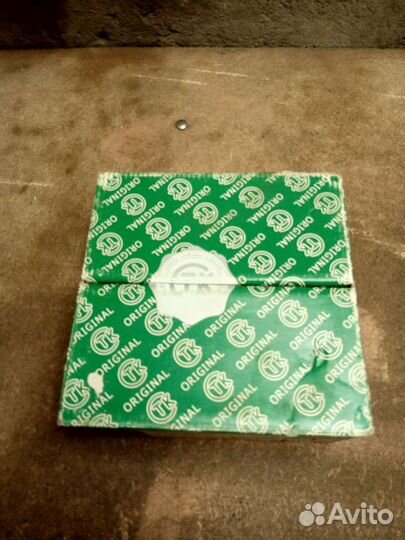 Поршни с пальцами