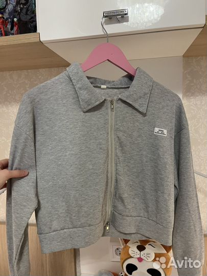 Кофта женская на молнии укороченная