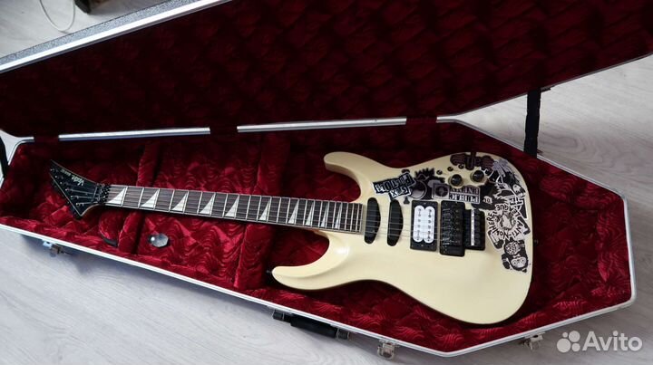 Электрогитара Superstrat Vester Maniac