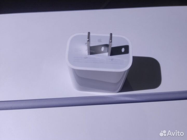 Блок питания для iPhone