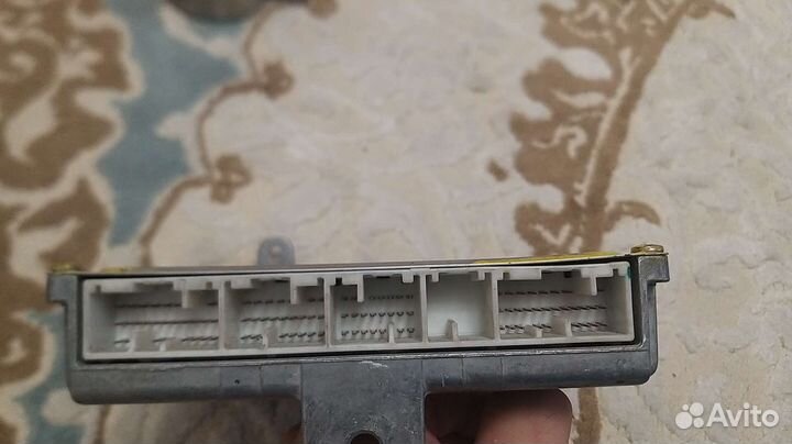 Блок управления двигателем honda