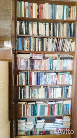 Книги разных жанров и направлений