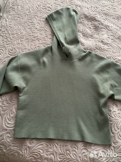 Свитшот с капюшоном женский