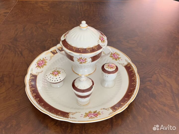 Набор столовой посуды