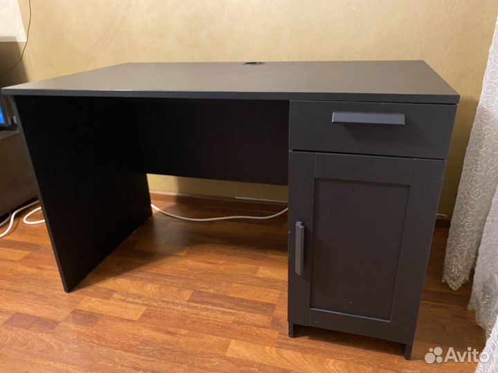 Рабочий столик IKEA