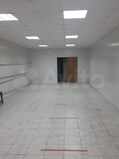 Сдам торговое помещение, 63 м²