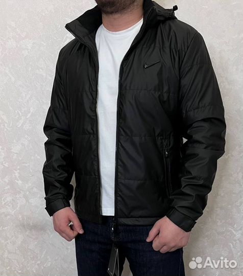 Демисезонные куртки Nike спортивные