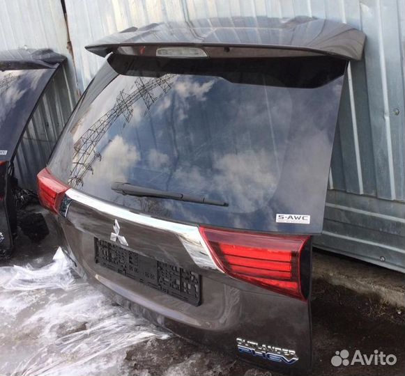 Крышка багажника Outlander 3 NEW 2015+