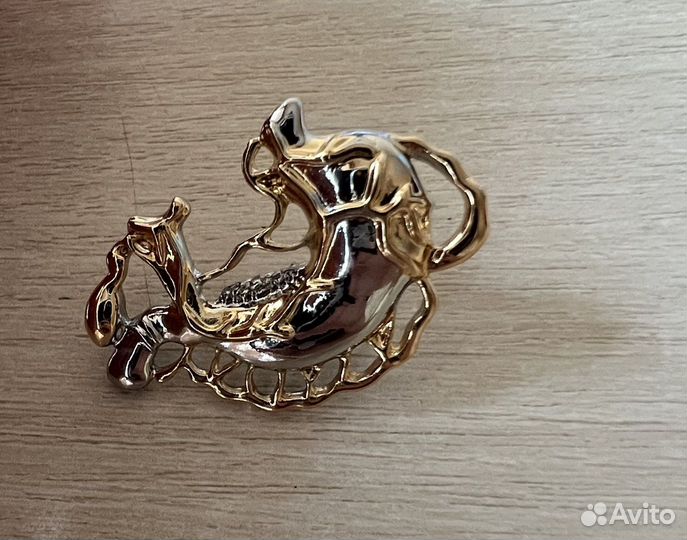 Брошь(значок) на одежду, рюкзак